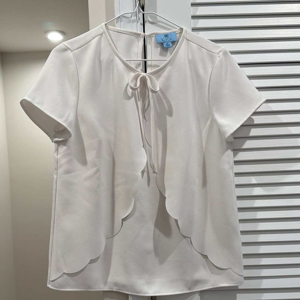 CeCe Elegant white Scalloped Blouse with Tie
